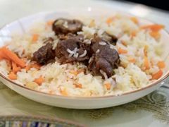 羊肉抓饭-欧提汗·新疆餐厅·清真(银都路店)