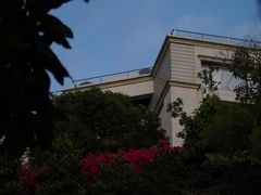 -彳亍咖啡·这里(水湾路店)