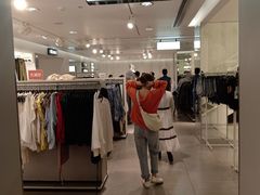 -H&M(天一广场店)
