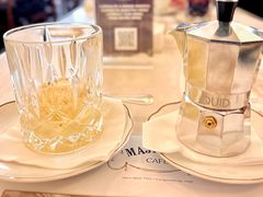 -Majestic Café