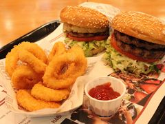 -The Habit Burger Grill 哈比特汉堡(世博店)