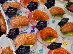 -雍容荟帝王蟹活龙虾展台自助(IFS黑金店)