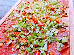 绝代双椒小嫩牛-热火朝天鲜切牛肉火锅(南强街巷店)