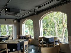 -穹六人间 people 6(岳阳路店)