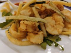 -卡佩罗意大利餐厅及酒吧Al Cappello Trattoria