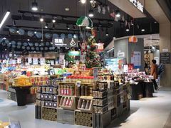 零售区-盒马鲜生(岭南新世界店)
