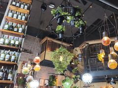 -临界音乐酒馆·小龙虾·江湖菜(华熙LIVE·鱼洞店)