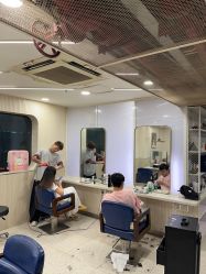 -PE SALON