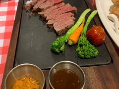 肉眼牛排-1886德国汽车餐厅(外滩十六铺码头店)