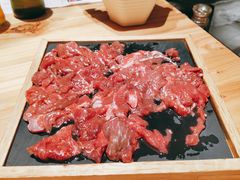 鲜切羊后腿-额尔敦传统涮火锅·烧烤(鑫源山庄店)