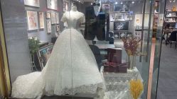 -伯爵婚纱摄影(光谷店)