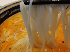 -新世界·过桥米线宴