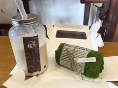 网红脏脏鲜牛乳-荔枝兰·蛋糕·甜品·饮品(吕四店)