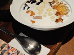 娟姗奶大满贯-RUXU入续鸳鸯糖水铺(万菱汇店)