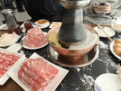 -楼外楼大刀肉传统火锅居(繁荣路店)