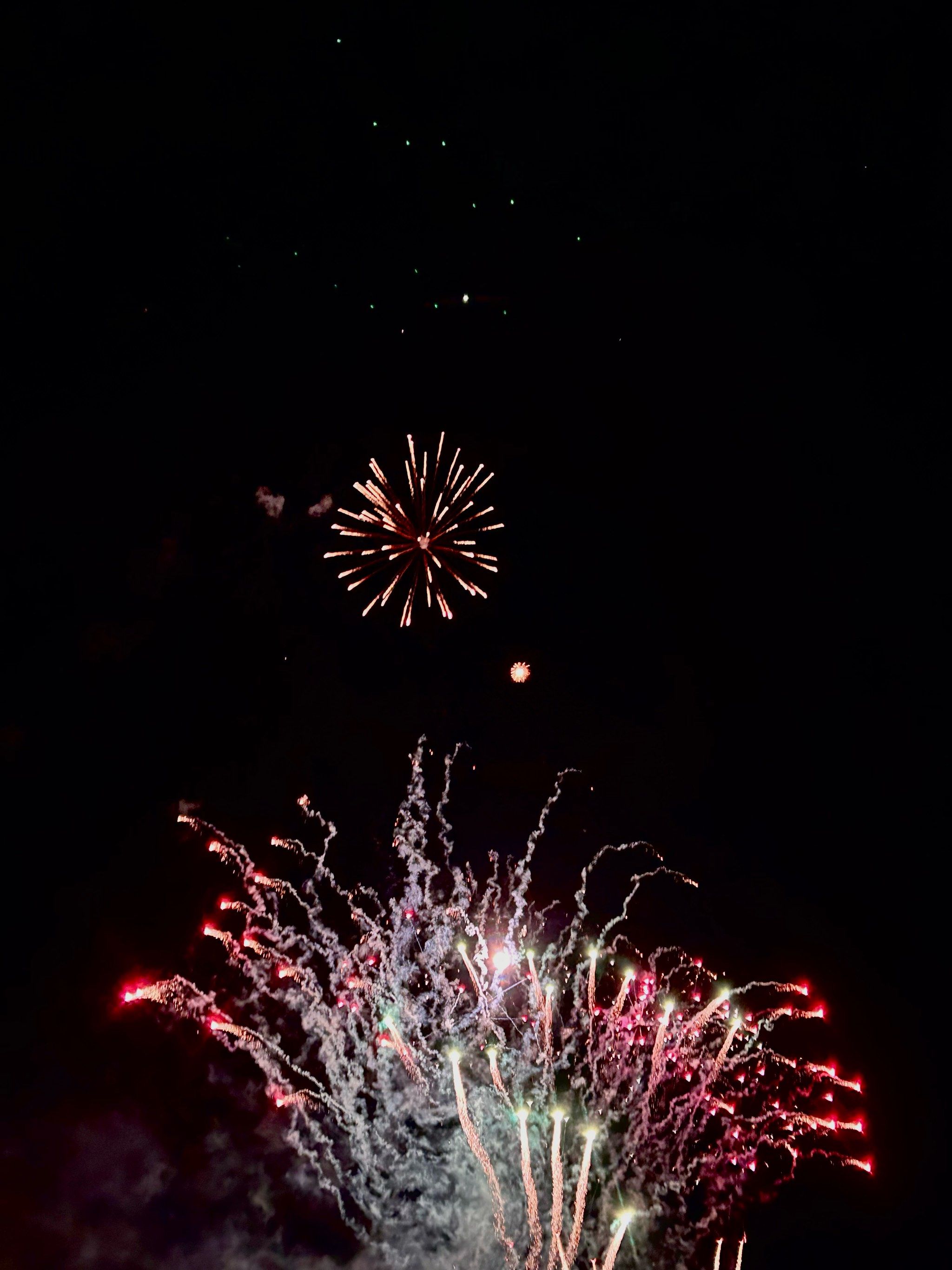 烟花夜 炫彩绽放