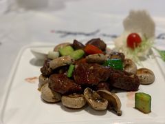 香煎蘑菇和牛粒-名苑皇宫酒家(来魅力壁画村店)