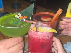 -FOUR PLAY BAR