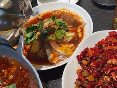 -万重锦·人文川菜馆(骡马市店)