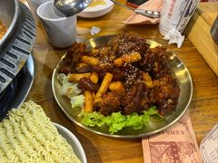 -喇喇排骨火锅·传统韩式脊骨汤(望京西园总店)