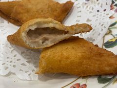 咖喱吞拿鱼角-喜莲咖啡