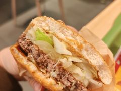 菠萝安格斯厚牛肉堡-麦当劳(龙湖北京大兴天街店)