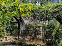 -高荡千年布依古寨旅游景区