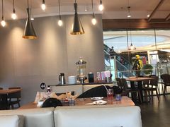 大堂-必胜客(大悦城店)