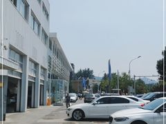 -北京宝诚宝马4S店
