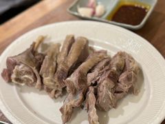 手抓羊腿肉一斤-贯贯吉·清真餐厅(浙江中路店)