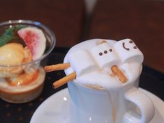 -HUG·拥抱咖啡(郑州宝龙广场店)