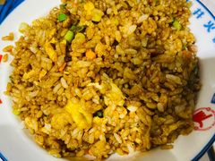 酱油炒饭-喜悦小串丹东小黄牛海鲜烧烤大排档(民主广场店)