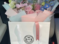 -艾比嘉尔轻奢花店·气球派对(长宁店)
