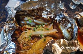 Steamed Enoki Mushroom and Leek in Aluminum Foil