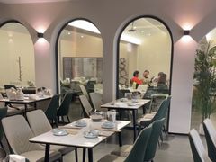 -何适山庄 ·可团建(水长城P2停车场店)