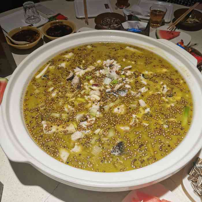 小渔棠(北清路店)-"永丰路,用友楼,地下一层,一边是老灶火锅.