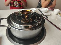 -煲王粤菜餐厅(中侨中心店)