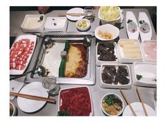 -海底捞火锅鲜切牛肉主题店(长寿路店)