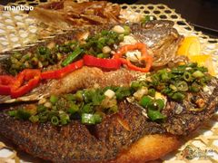 香葱烤鱼-鹿港小镇(霄云店)