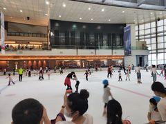 -冰纷万象滑冰场(深圳万象城店)