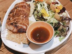 -泰堤坊(淡水体育馆店)