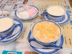 杨枝甘露-广信牛奶甜品世家(台东店)