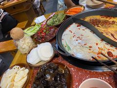 -赵美丽·重庆社区火锅·直营店(火车东站·中豪国际店)