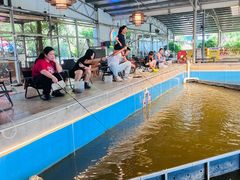 -粮心小农·大头虾亲子生态园(长发店)