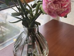 -小蜜蜂·Bakery&Coffee(翰子花园店)