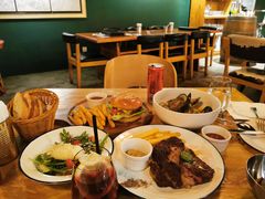 -羽深肉铺 Steak & Wine
