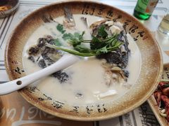 招牌鱼头汤-75幢私房菜馆