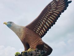 -巨鹰广场