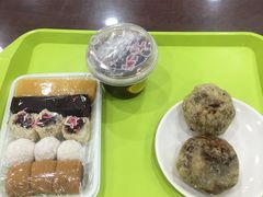 -护国寺小吃店(红莲南路店)