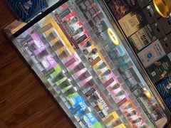 零售区-Blueglass酸奶(华贸购物中心店)